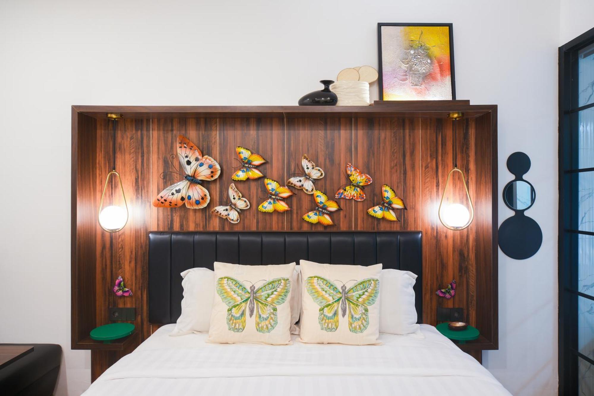 Oak Tree Urban Hotel Джакарта Екстериор снимка