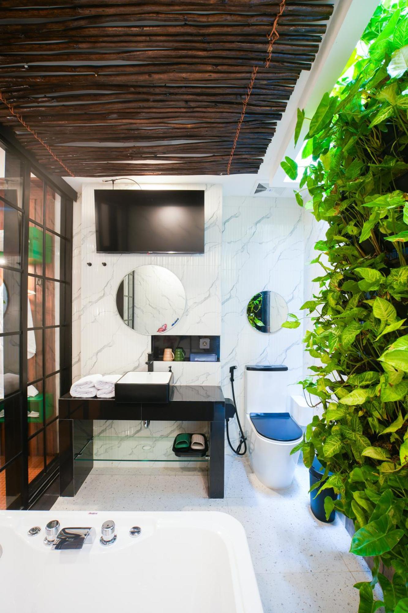 Oak Tree Urban Hotel Джакарта Екстериор снимка