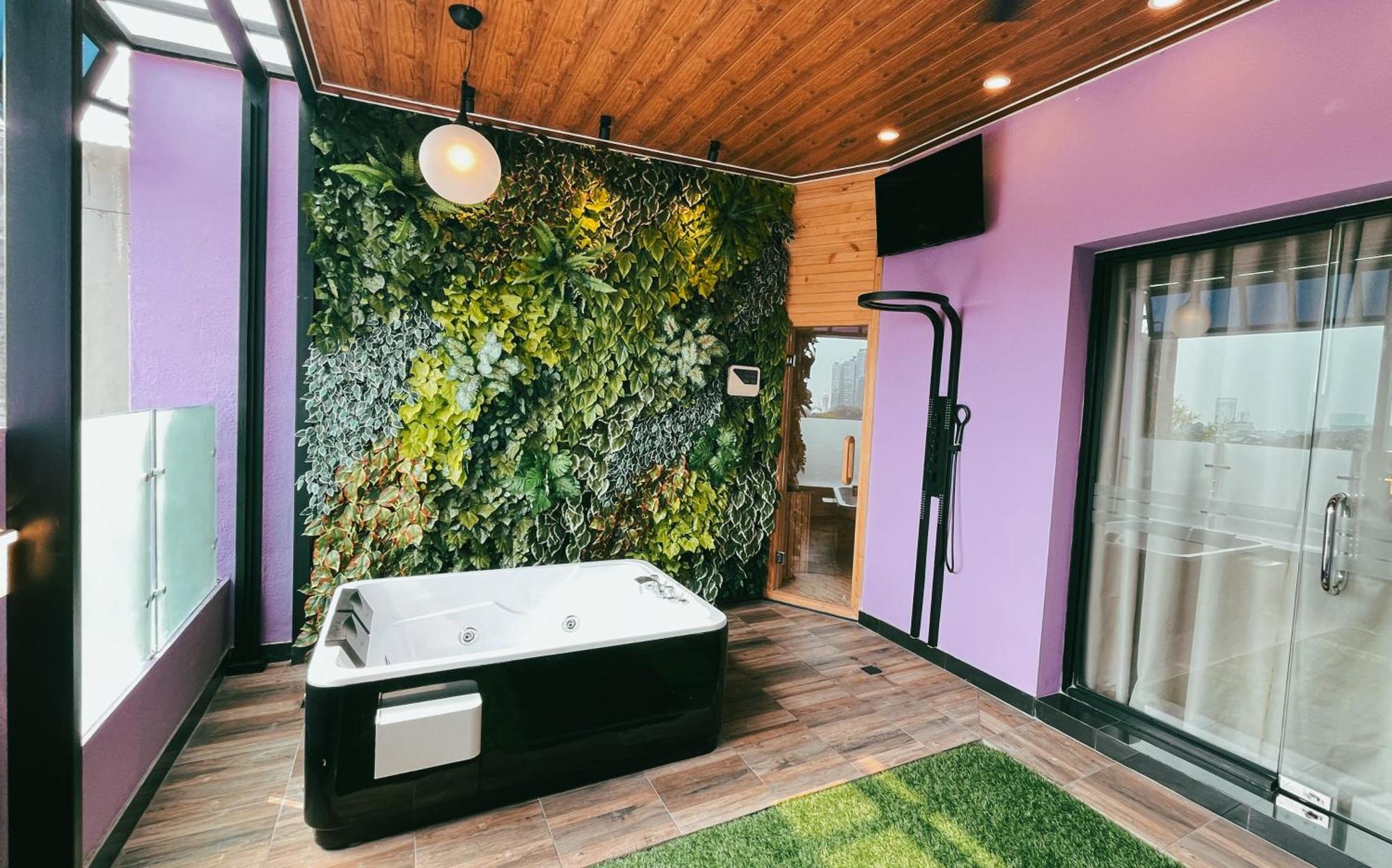 Oak Tree Urban Hotel Джакарта Екстериор снимка